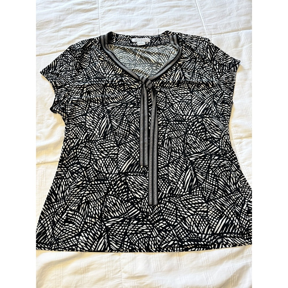 Liz Claiborne Women's Size XL Blouse Black & White Cap Sleeve V-Neck with Bow
